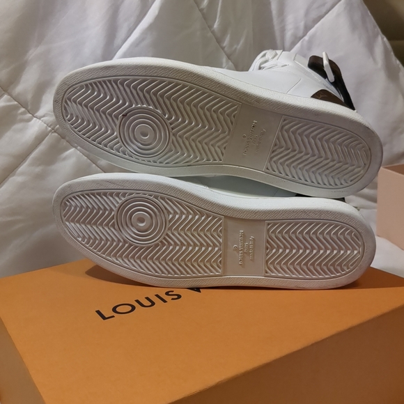 Louis Vuitton Rivoli sneaker boot. - Picture 2 of 9